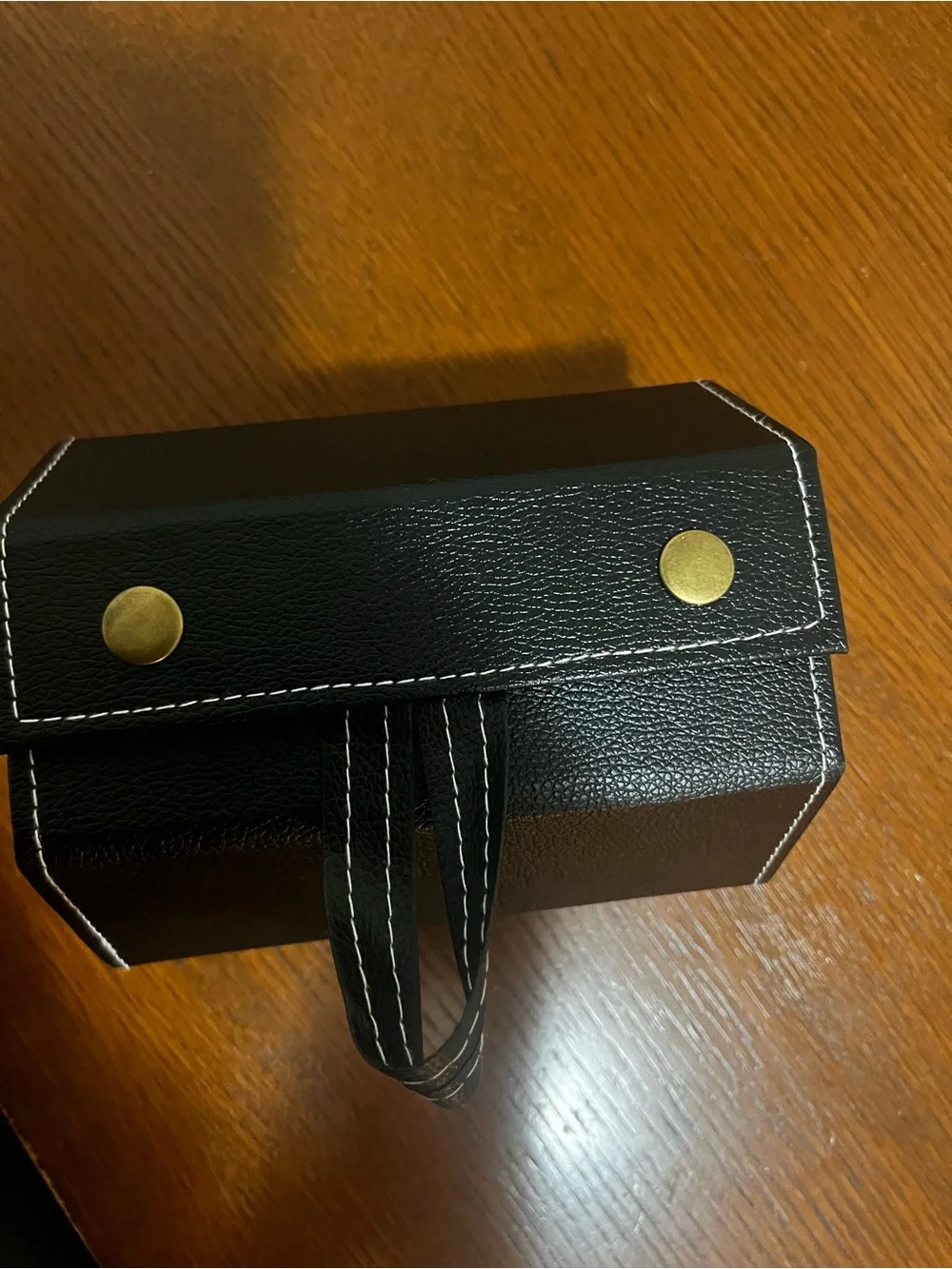 Hanging Fold-Out glasses